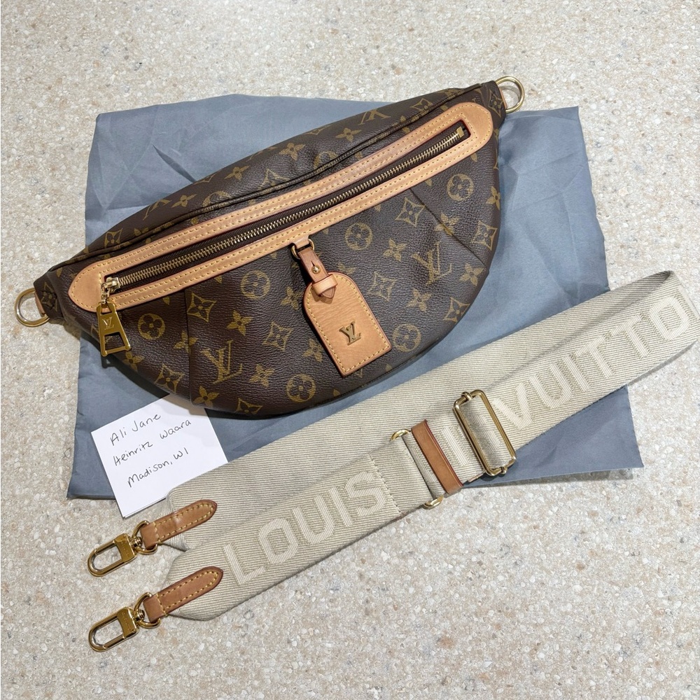 ‼️sold‼️Louis Vuitton High Rise Bumbag
